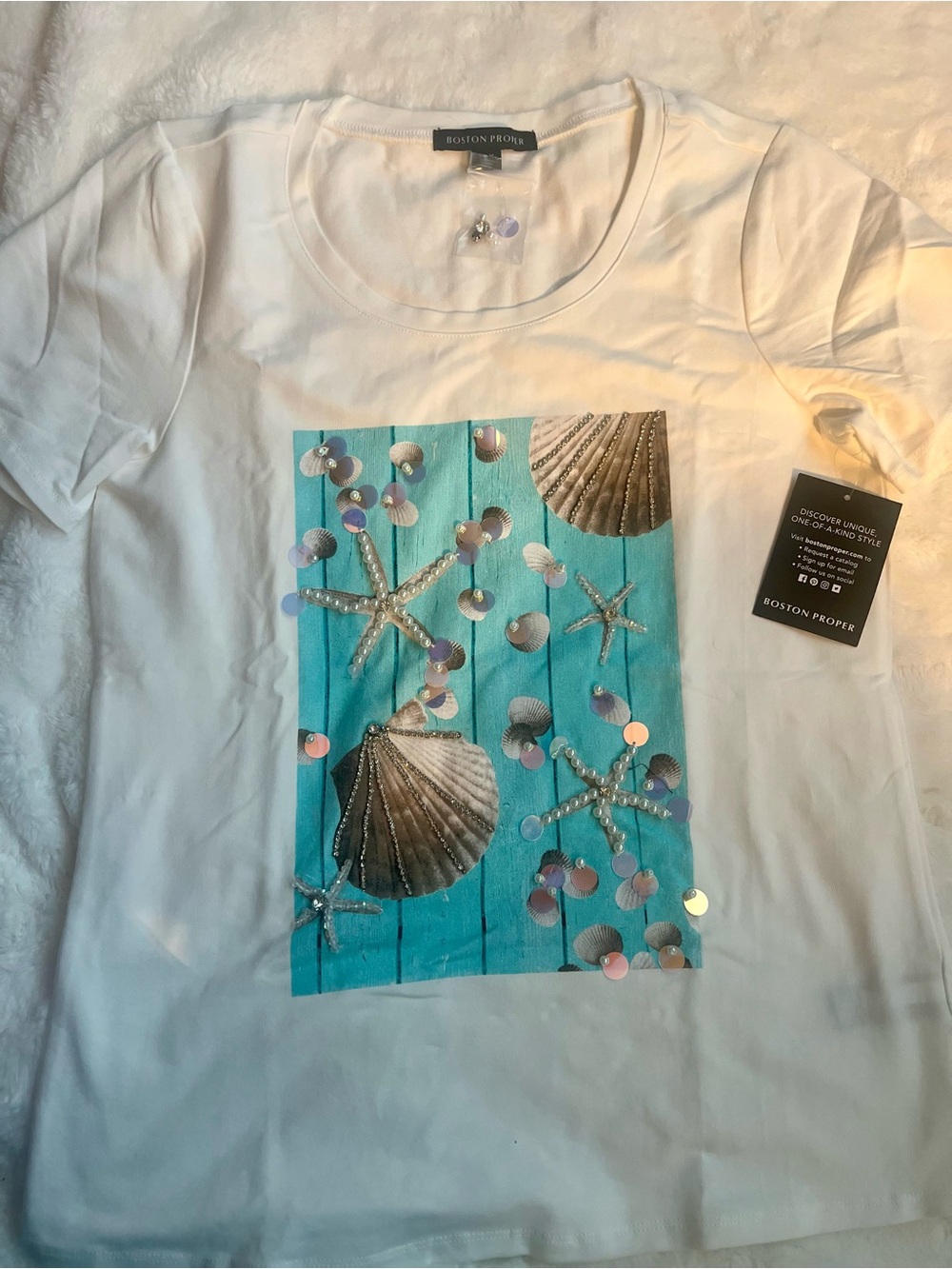 Boston Proper SeaLife Embellished T-Shirt - Picture 5 of 5